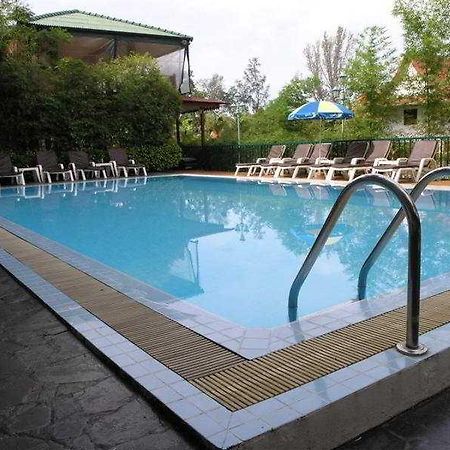 Kamala Beach Inn Phuket Ngoại thất bức ảnh