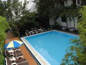Kamala Beach Inn Phuket Ngoại thất bức ảnh