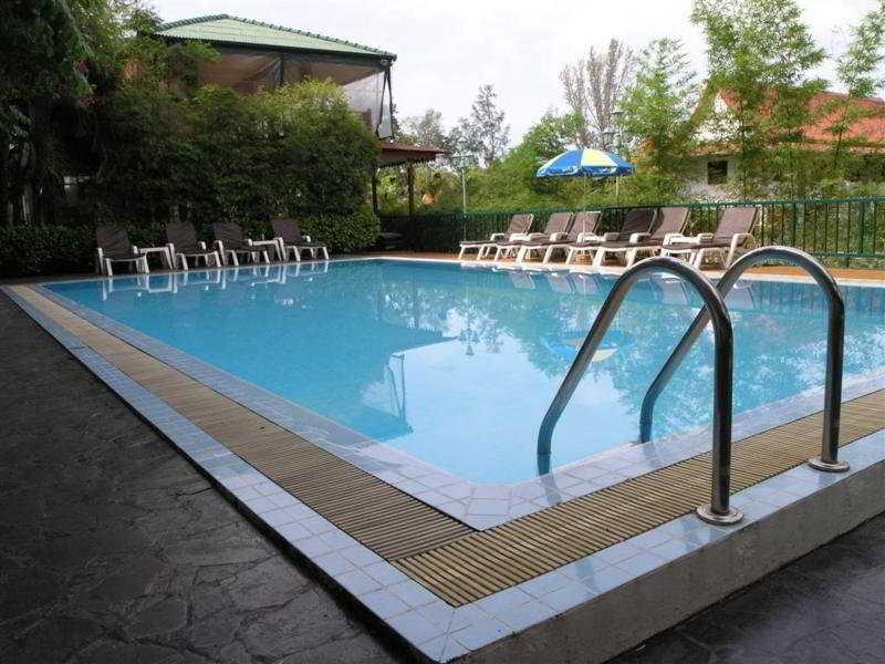 Kamala Beach Inn Phuket Ngoại thất bức ảnh